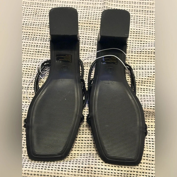 A new day strappy block heel sandals with square toe size 11 memory foam insoles - Picture 5 of 5